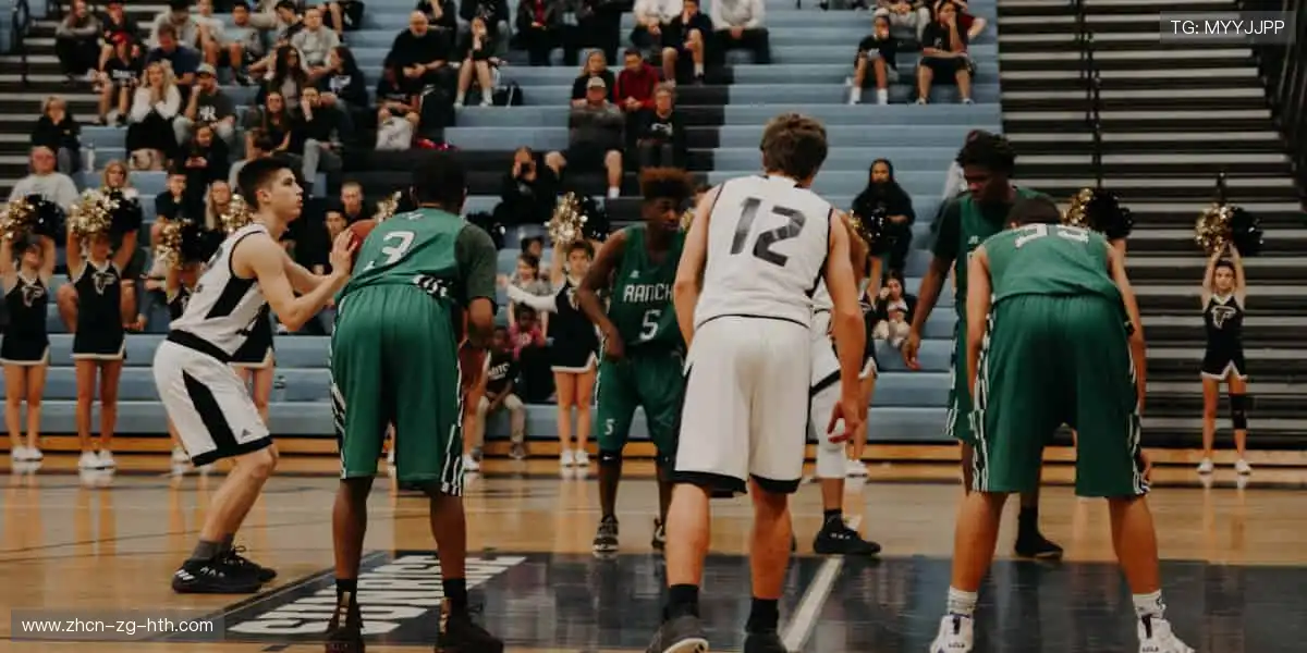 独家视角解读赛事，深度剖析战术精髓🎙️