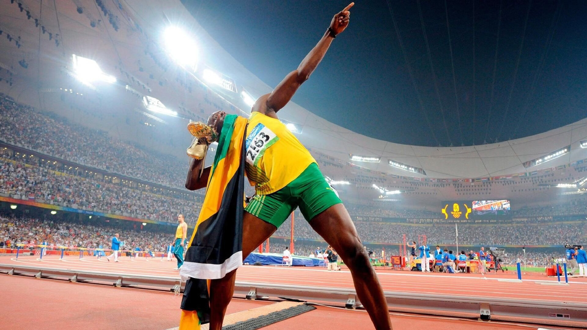 这一夜属于超级巨星,詹姆斯属于超级巨星吗